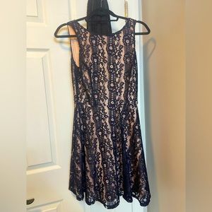 Juniors large navy and light pink formal lace dress